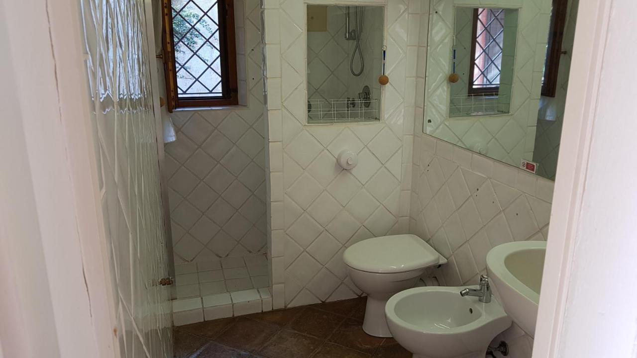 B&B Le Corti Di Aloa San Pantaleo Exterior photo