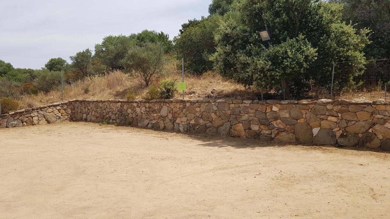 B&B Le Corti Di Aloa San Pantaleo Exterior photo