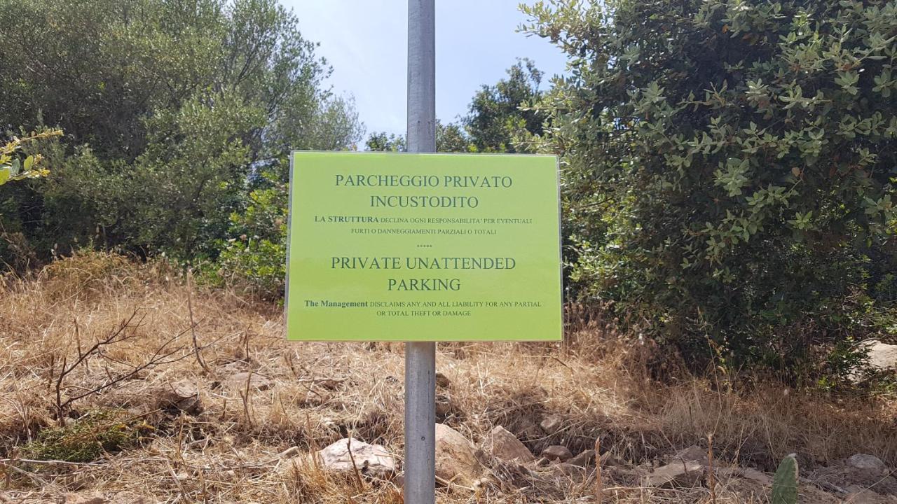 B&B Le Corti Di Aloa San Pantaleo Exterior photo